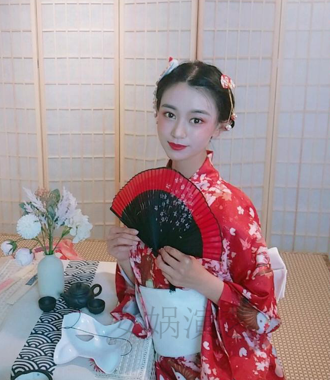 霍荣